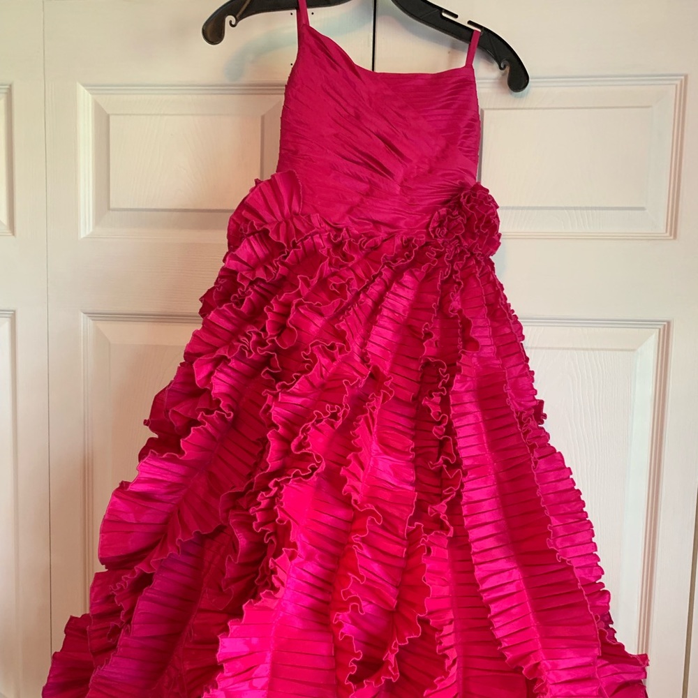 Girls size 4/6 Rose/pink pageant gown